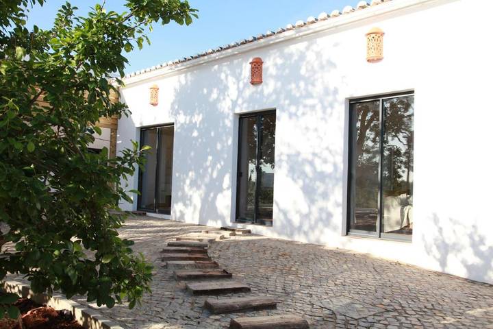 Maison d’hôte pour 5 personnes, avec Terrasse et Jardin ainsi que Piscine et Vue dans Quelfes - 4