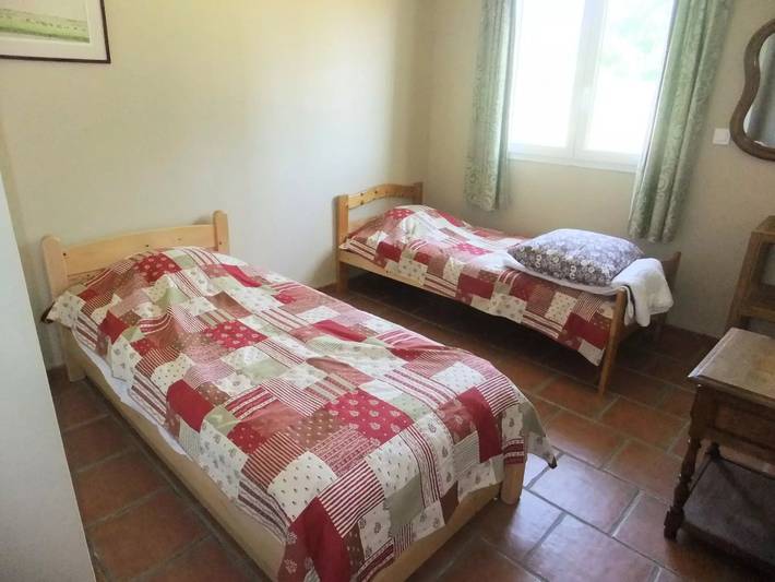 Location de vacances pour 8 personnes, avec piscine et jardin à Villecroze - 2