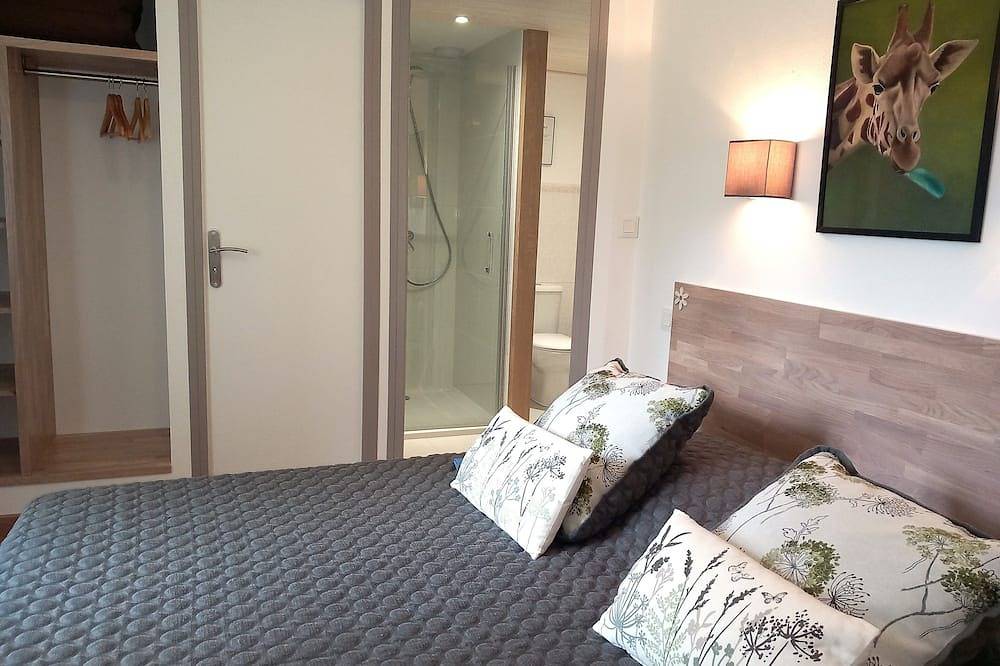 Une belle longère en campagne, face à la forêt. in Pluvigner, Région de Lorient