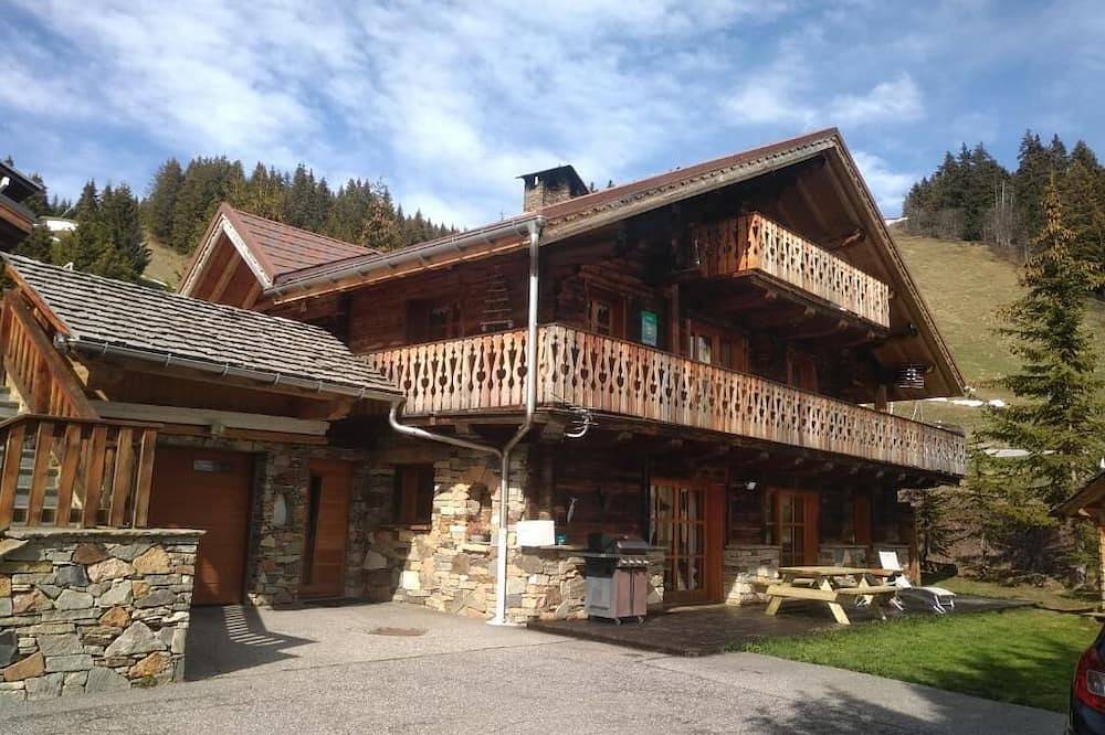 Appartement entier, Appartement dans chalet aux saisies -100m des pistes - Cœur Station - 13 pers in Les Saisies, Région d'Albertville