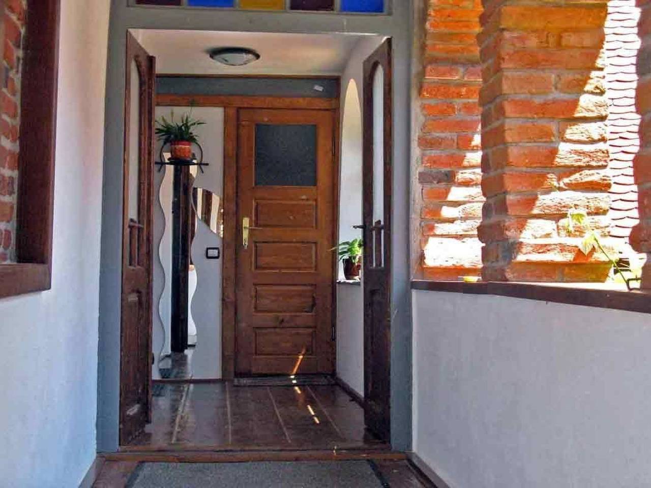 Casa Nicu - Blockhaus im Flair vergangener Zeiten in Cárpatos