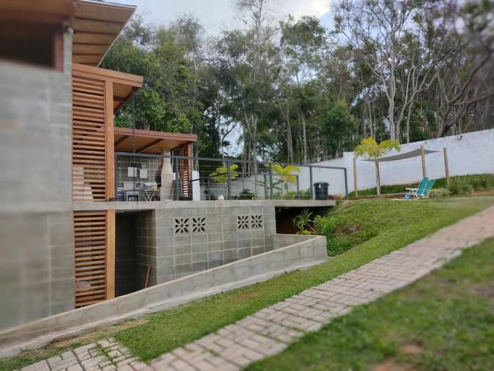 Casas e apartamentos de temporada para 12 pessoas, com piscina e piscina infantil e ainda vista and jardim em Taubaté