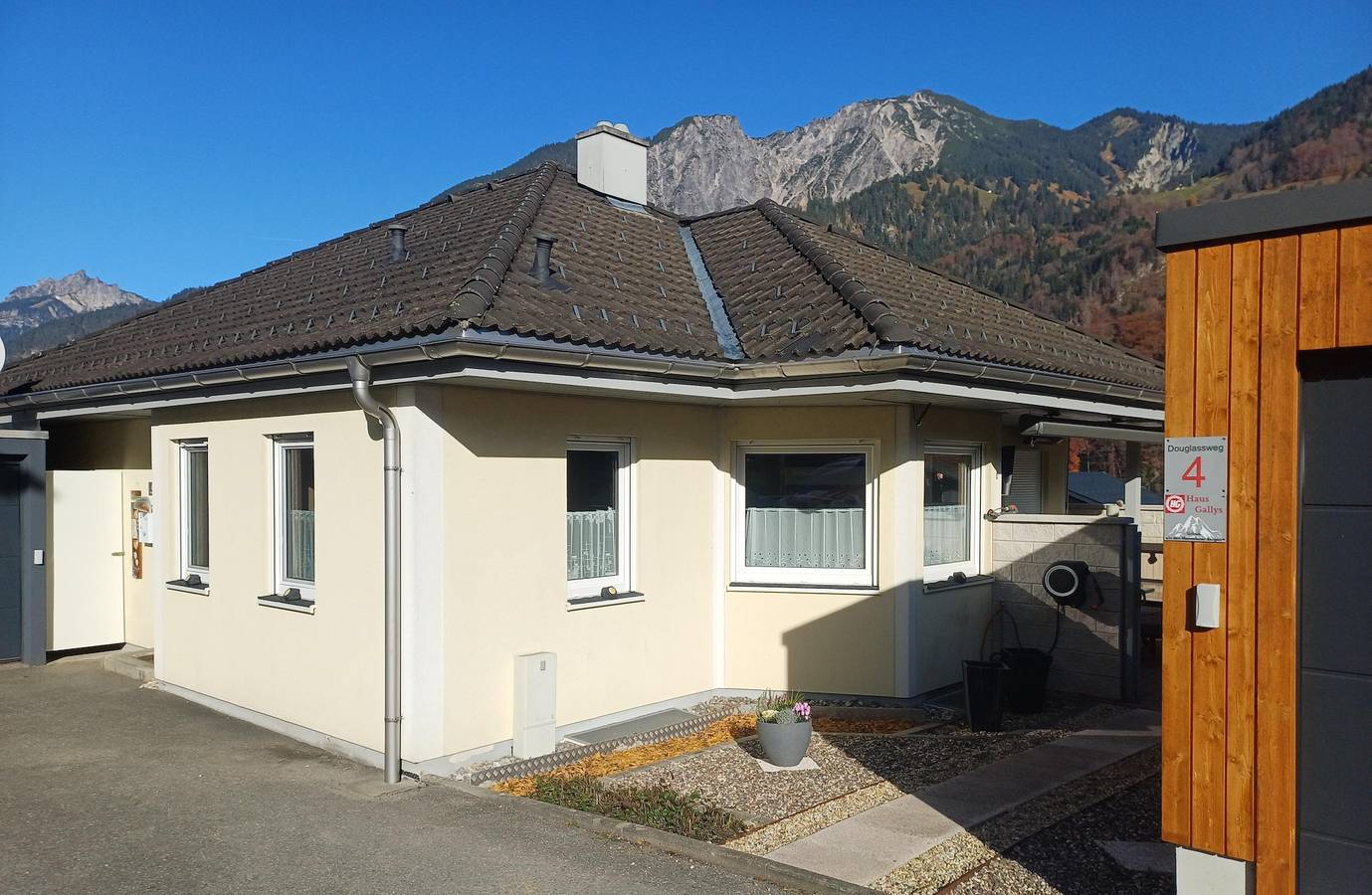 Ganze Ferienwohnung, Haus Gallys in Rätikon Gebirgsgruppe, Vandans