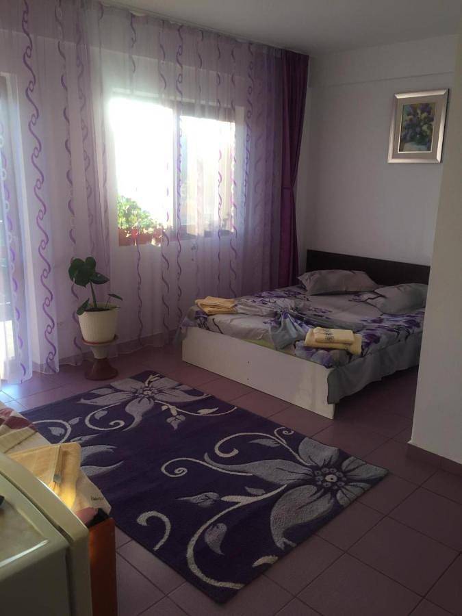 Maison d’hôte pour 2 personnes, avec balcon et jardin dans Constanța