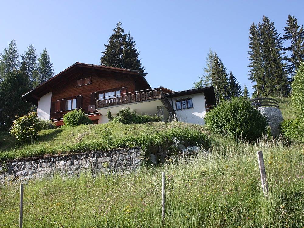 Entire holiday apartment, Ferienhaus Underem Ried - 4.5 bedroom house for 6 people, 160m2 in Luzein, Plessur alps