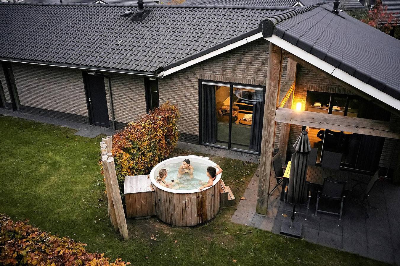 Recreatielandgoed de Ijsvogel — Villa Vogelveld Jacuzzi | 4 Pers. in Veluwe