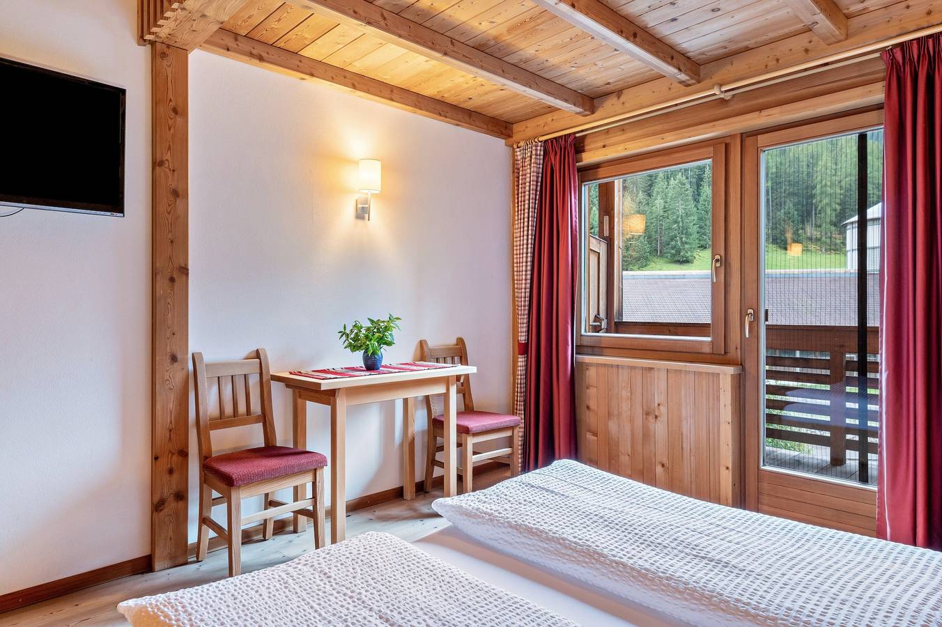 Zimmer 'Naturidyll Mitterbach 6' mit Bergblick, Gemeinschaftsgarten und Wi-Fi in Weissenbach (Ahrntal), Ahrntal