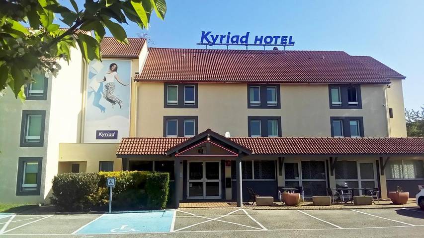 Hôtel pour 4 personnes à Saint-Bonnet-de-Mure