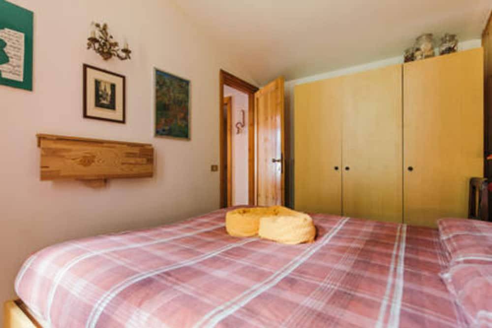 Wooden Flat With Forest View in Tre Ville, Brenta group