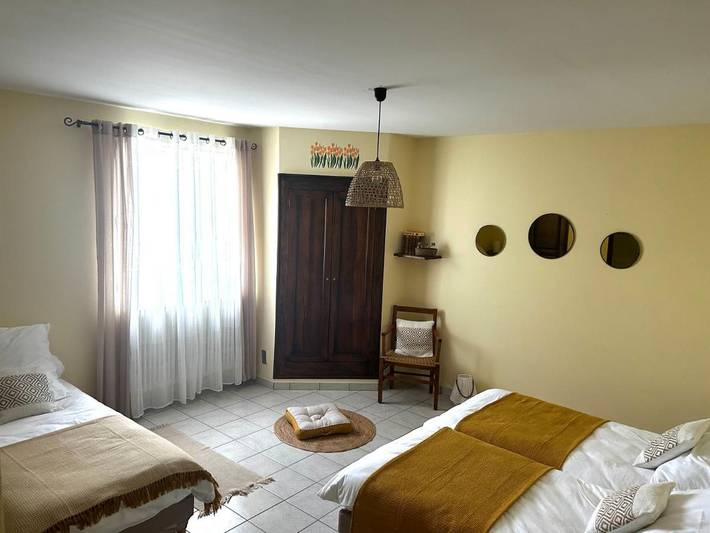 Location de vacances pour 2 personnes, avec jardin ainsi que vue et terrasse à Monieux - 3