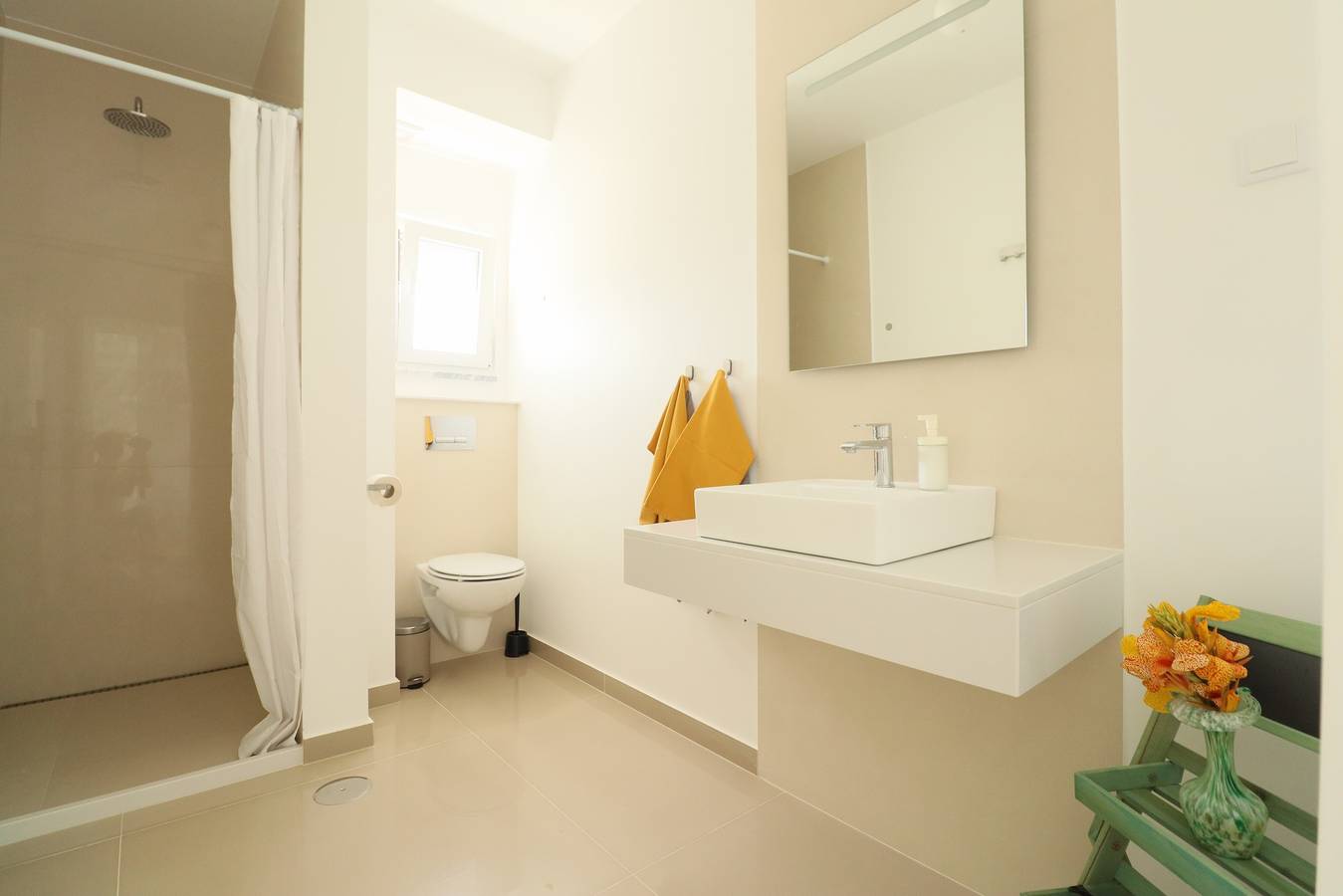 Zimmer „Emerald“ mit Gemeinschaftspool, gemeinsamer Terrasse und Wlan in Lourinhã, Lissabon Distrikt