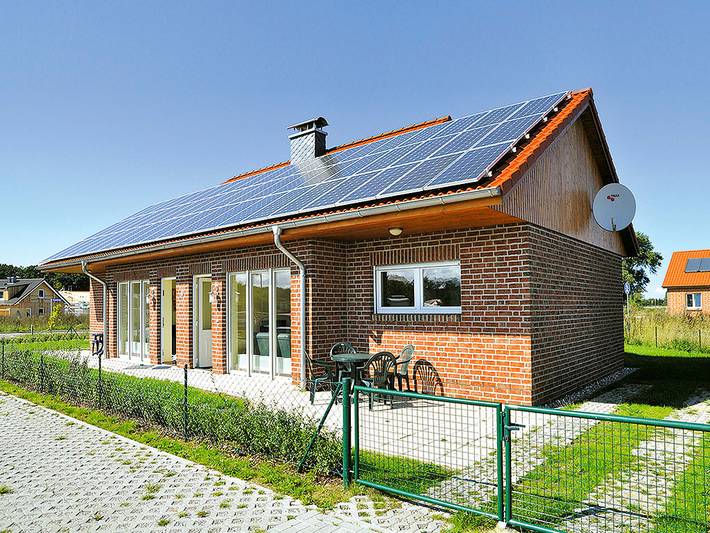 Ferienhaus für 4 Personen, mit Terrasse und Garten sowie Sauna