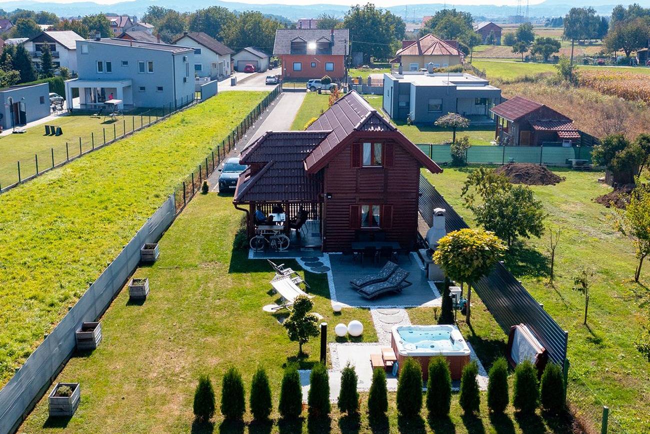Huis met één kamer met een terras Varazdin, Zagorje K-22470 in Varaždin