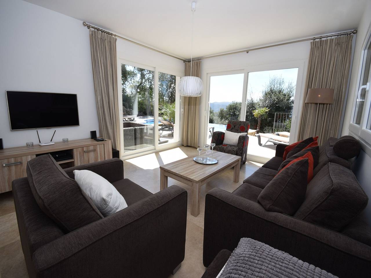 Beautiful villa with fantastic view and infinity pool near Santa Cristina d'Aro in Santa Cristina d'Aro, Costa Brava