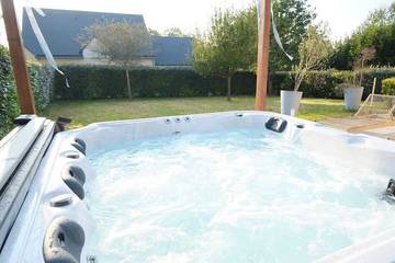 Location de vacances pour 4 personnes, avec jacuzzi à Saint-Lô