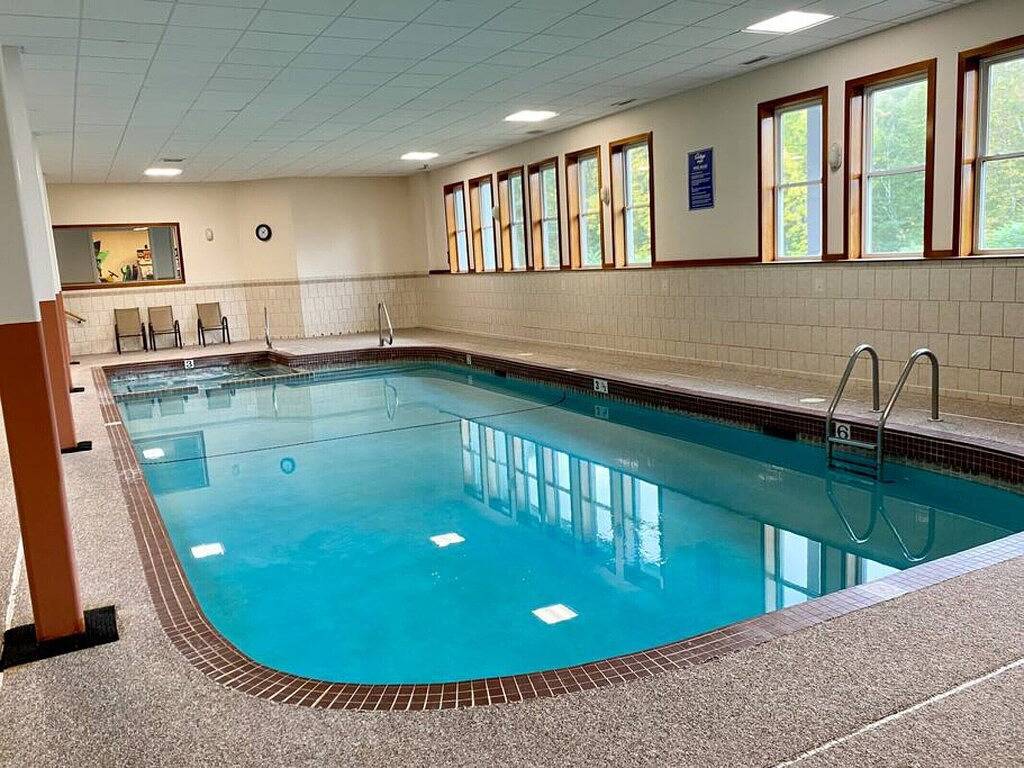 Ganze Wohnung, Mountain getaway!Remodeled 1 bedroom,Pool, hot tub in Lincoln (NH), Franconia Notch