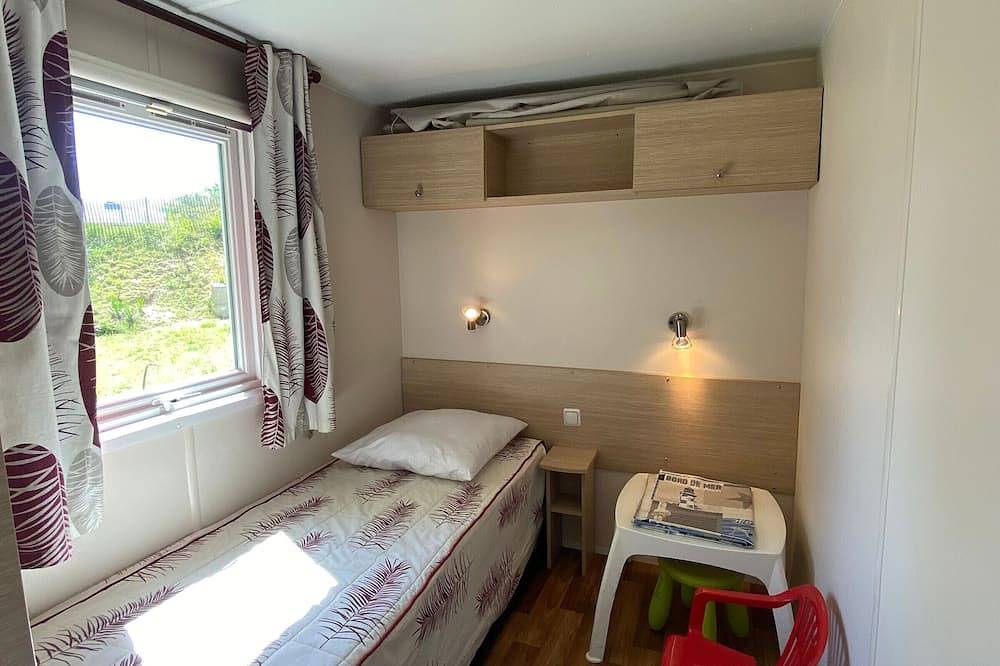 Mobil-home 3 chambres proche plage à Fouras, idéal 6 pers., équipement complet, calme assuré. in Fouras, Région de Rochefort