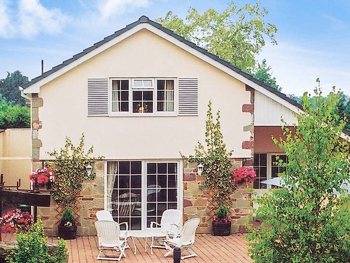 Log cabin for 6 people, with garden in Forest of Dean