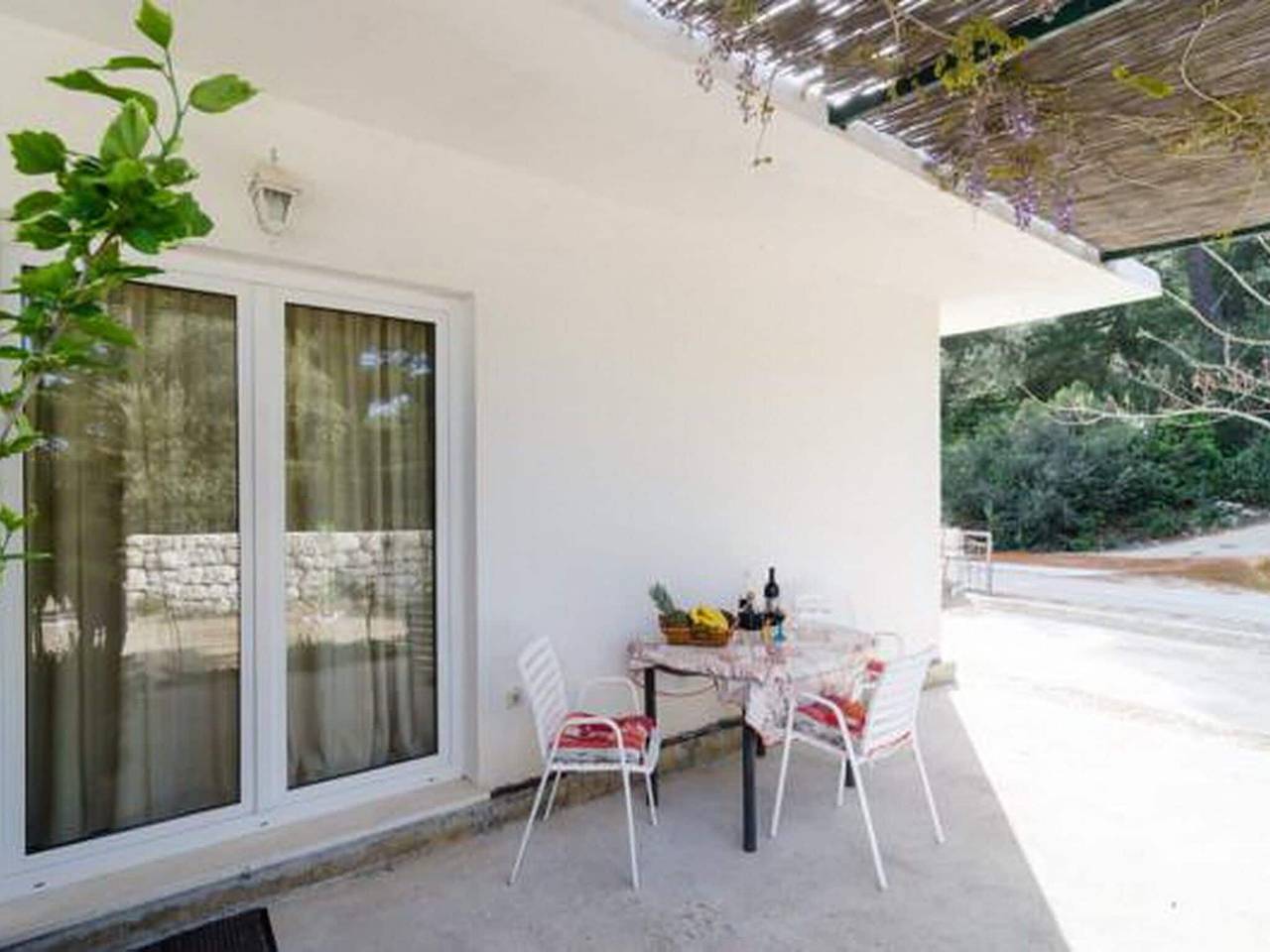 Apartamento inteiro, Apartments Skurla - One Bedroom Apartment with Terrace ( A3 ) in Mljet