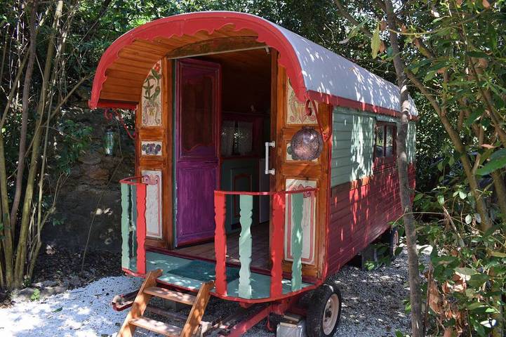 Gîte pour 2 personnes, avec terrasse et jardin