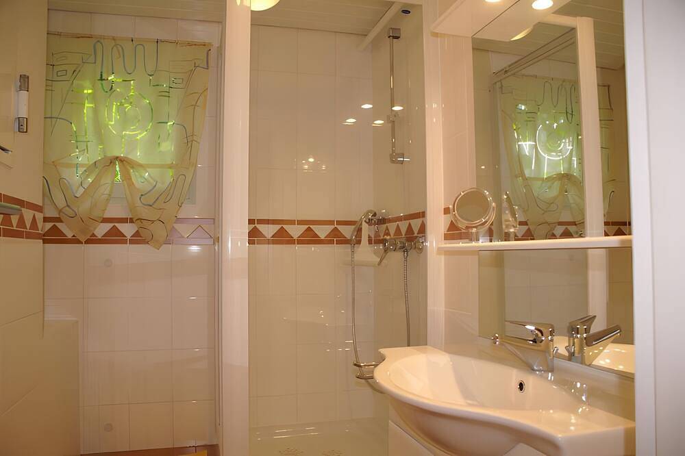 Ganze Wohnung, Apartment 'Haus Elke' in Gomadingen, Neckar-Alb