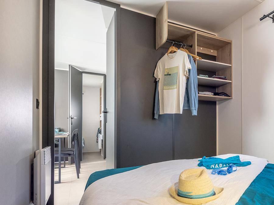 Camping Le Robinson - Mobilhome 5 personas - Mobile-home Cosy Lv Plancha - 2 habitaciones - 4 adultos + 1 niño - 12 años in Colleville-sur-Mer, Región de Bayeux