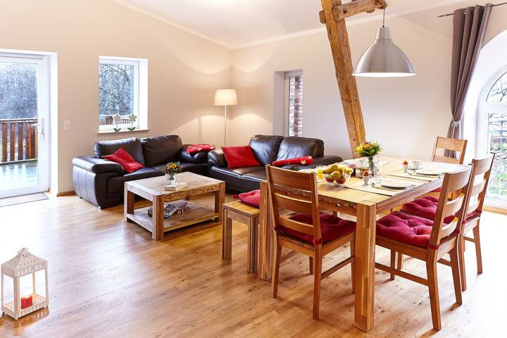 Ferienwohnung für 5 Personen, mit Balkon und Garten, kinderfreundlich in Rügge