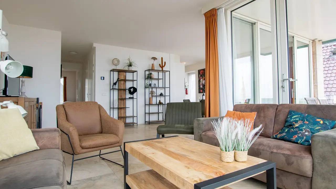 Geheel vakantieappartement, Vakantieappartement voor 7 personen met balkon in Egmond, Egmond aan Zee