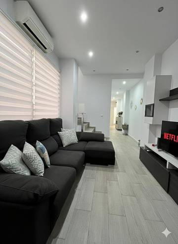 Location de vacances pour 6 personnes, avec vue et balcon à Manises