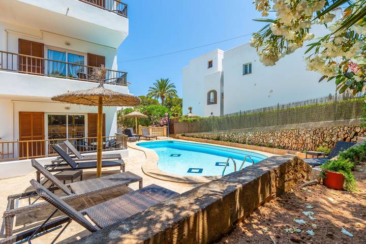 Ferienwohnung für 6 Personen, mit Balkon und Garten in Cala Ferrera - 3