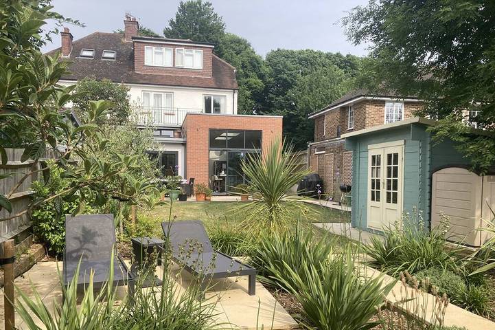 Holiday rental for 9 people, with garden and hot tub in Hove