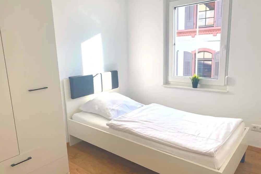 Ganze Wohnung, Ferienwohnung S4 Diana mit 83qm, 3 Schlafzimmer, max. für 5 Personen in Endingen am Kaiserstuhl, Endingen