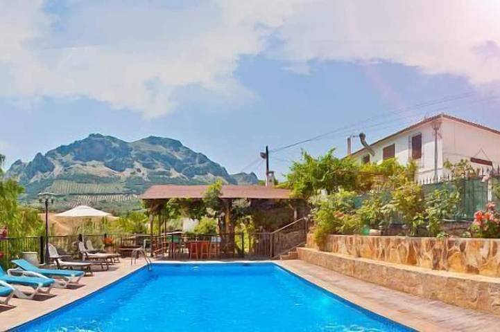 Casa rural para 14 personas, con jardín y balcón - 1