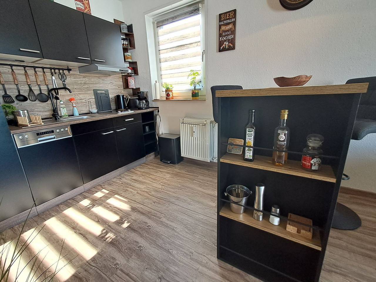 Ganze Wohnung, Ferienwohnung für 2 Personen mit Seeblick und Balkon in Winterberg-Niedersfeld in Niedersfeld, die Mittelgebirge
