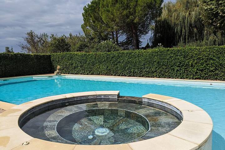 Maison de vacances pour 10 personnes, avec Terrasse ainsi que Jardin et Piscine