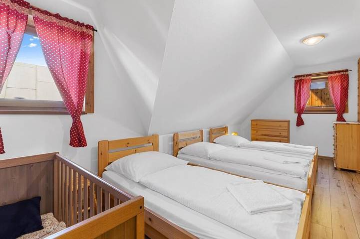 Chalet Kukana – with Private Pool in Low Tatras