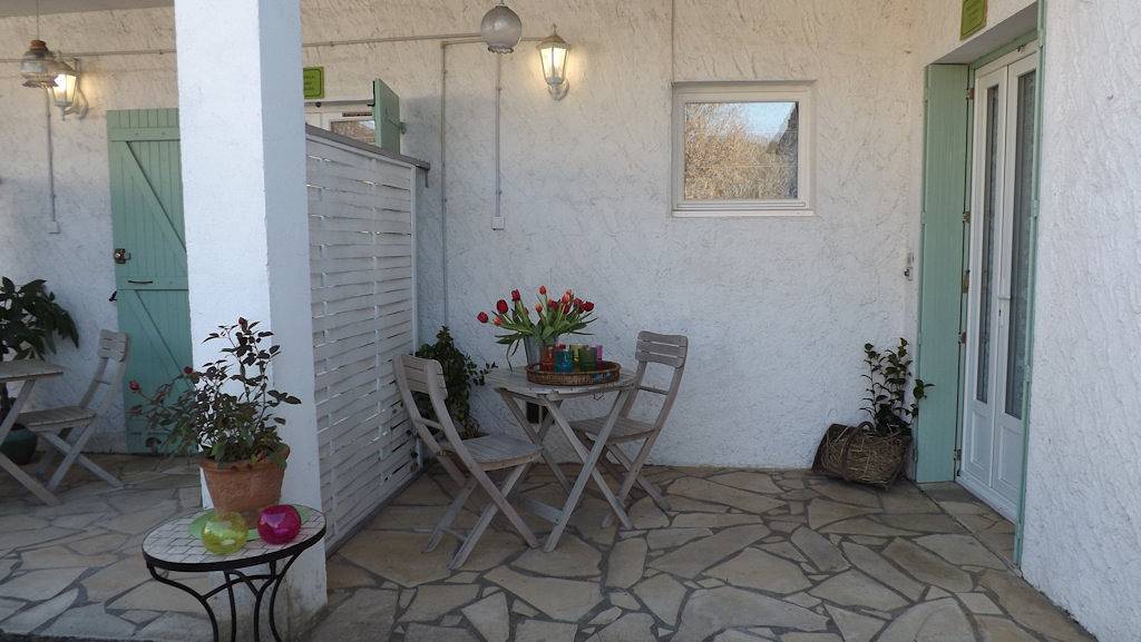 Studio entier, Gîte Les Châtaigniers - Les Margoulettes in Vitrac, Périgord Noir