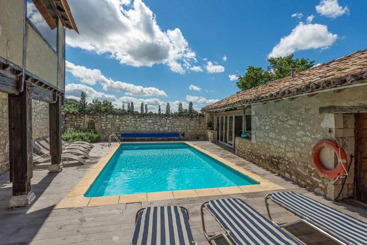 Chambre d’hôte pour 2 personnes, avec jardin et jacuzzi ainsi que piscine et sauna dans le Lot - 2