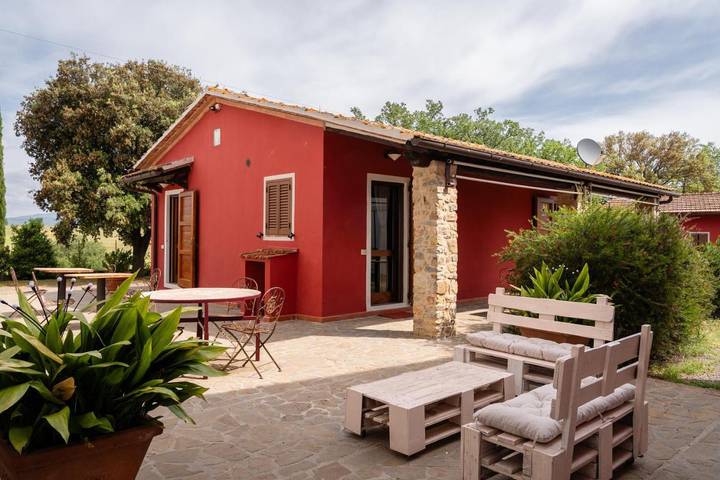 Agriturismo per 2 persone, con Terrazza e Giardino nonché Panorama a Scansano