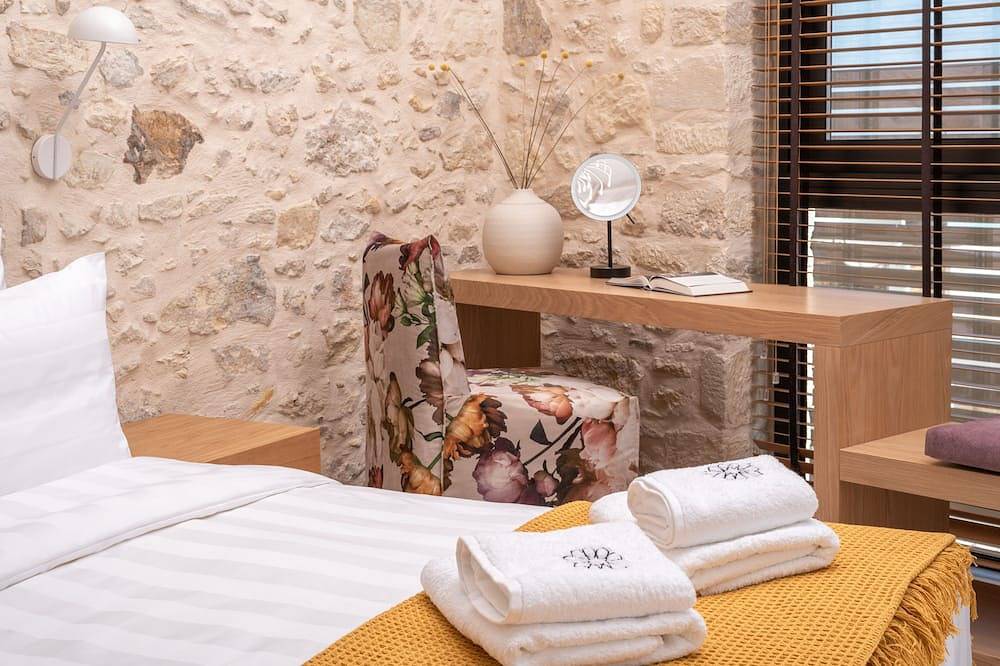 Dianthus Residence, Heated Pool & in-pool Whirlpool in Rethymno und Umgebung