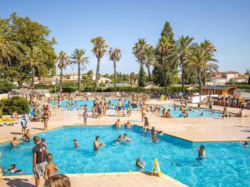 Camping pour 4 personnes, avec bassin pour enfant à Saint-Cyprien