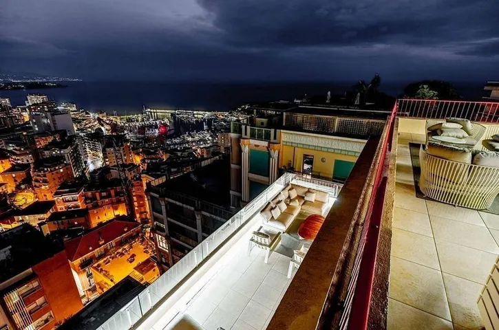 Guesthouse for 8 people, with terrace and view as well as pool, with pets - 1