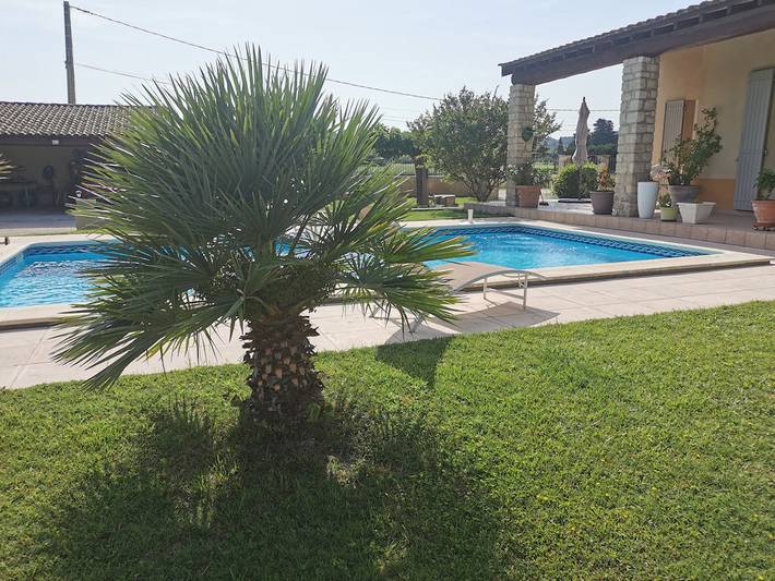 Gîte pour 4 personnes, avec piscine et jardin dans le Vaucluse - 2