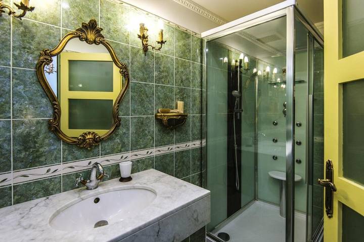 Gîte pour 2 personnes, avec sauna et piscine ainsi que jacuzzi et jardin à Étais-la-Sauvin - 2