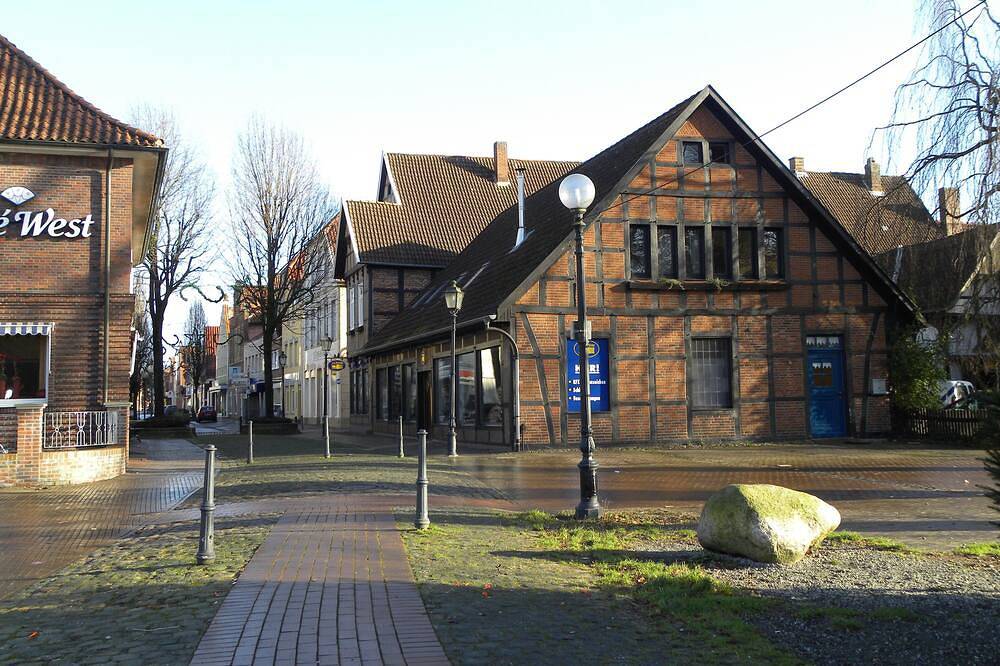 Ganze Wohnung, Großzügige Wohnung direkt am Fürstenauer Schloß in Fürstenau, Metropolregion Bremen-Oldenburg