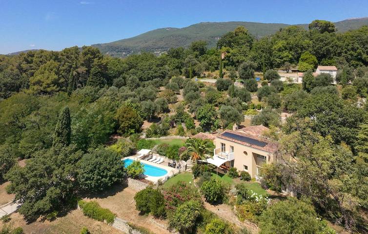 Maison de vacances pour 9 personnes, avec Terrasse ainsi que Jardin et Piscine