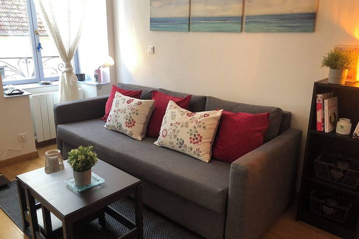 Appartement entier, Charmant T2 au pied de la Tour des Échevins in Luxeuil-les-Bains, Haute-Saône