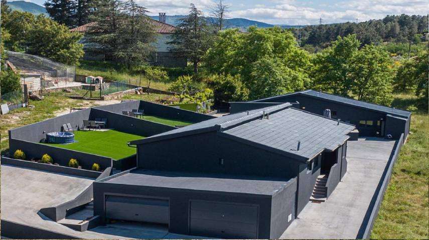 Casa rural para 8 personas, con Balcón y Terraza además de Jacuzzi y Jardín en Chaves