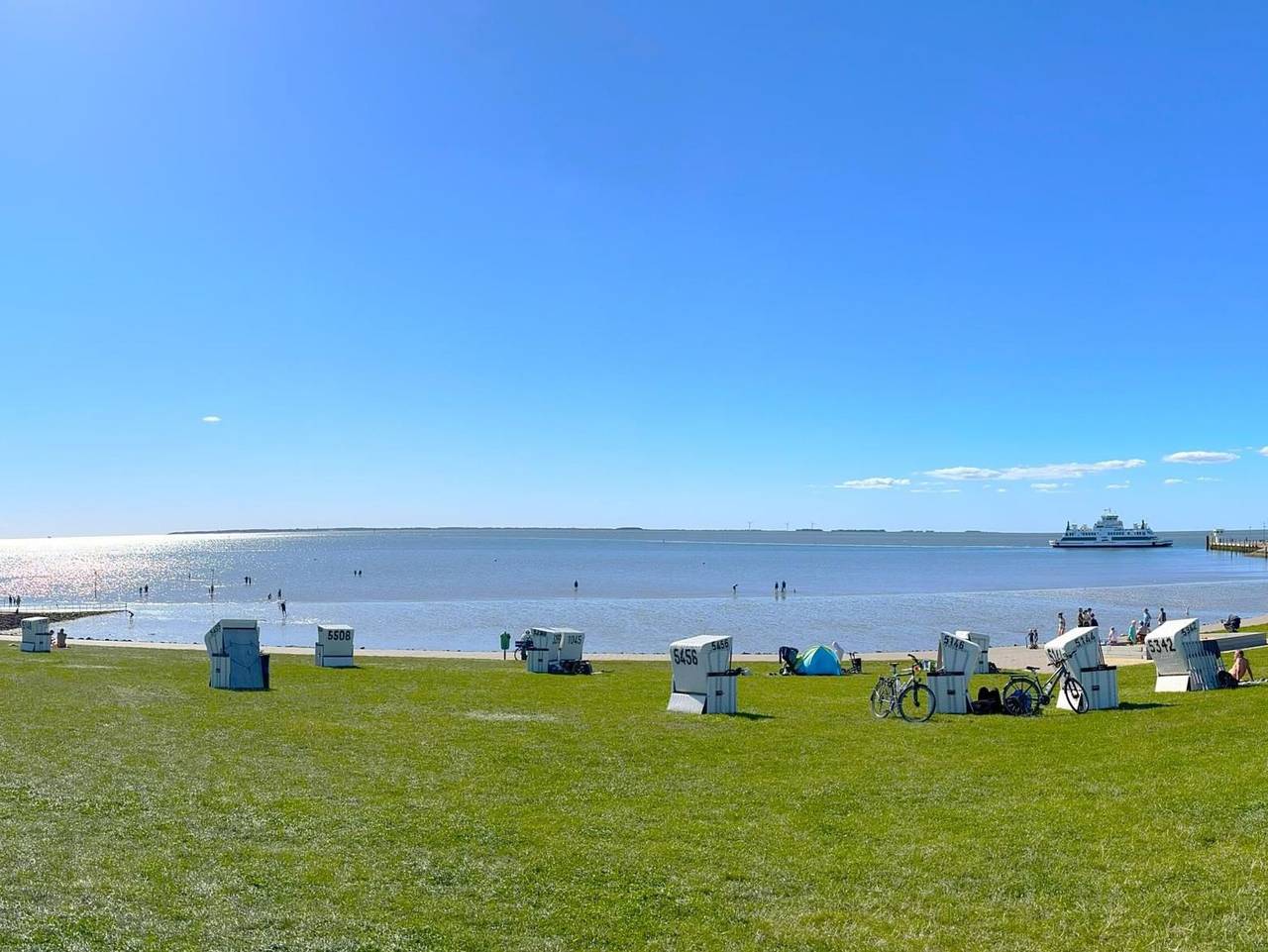 Halligwelt 18 - Ferienhaus mit Kamin, Sauna und Garten - Komfortables Reihenhaus mit Kamin (Ht in Dagebüll, Nordseeküste