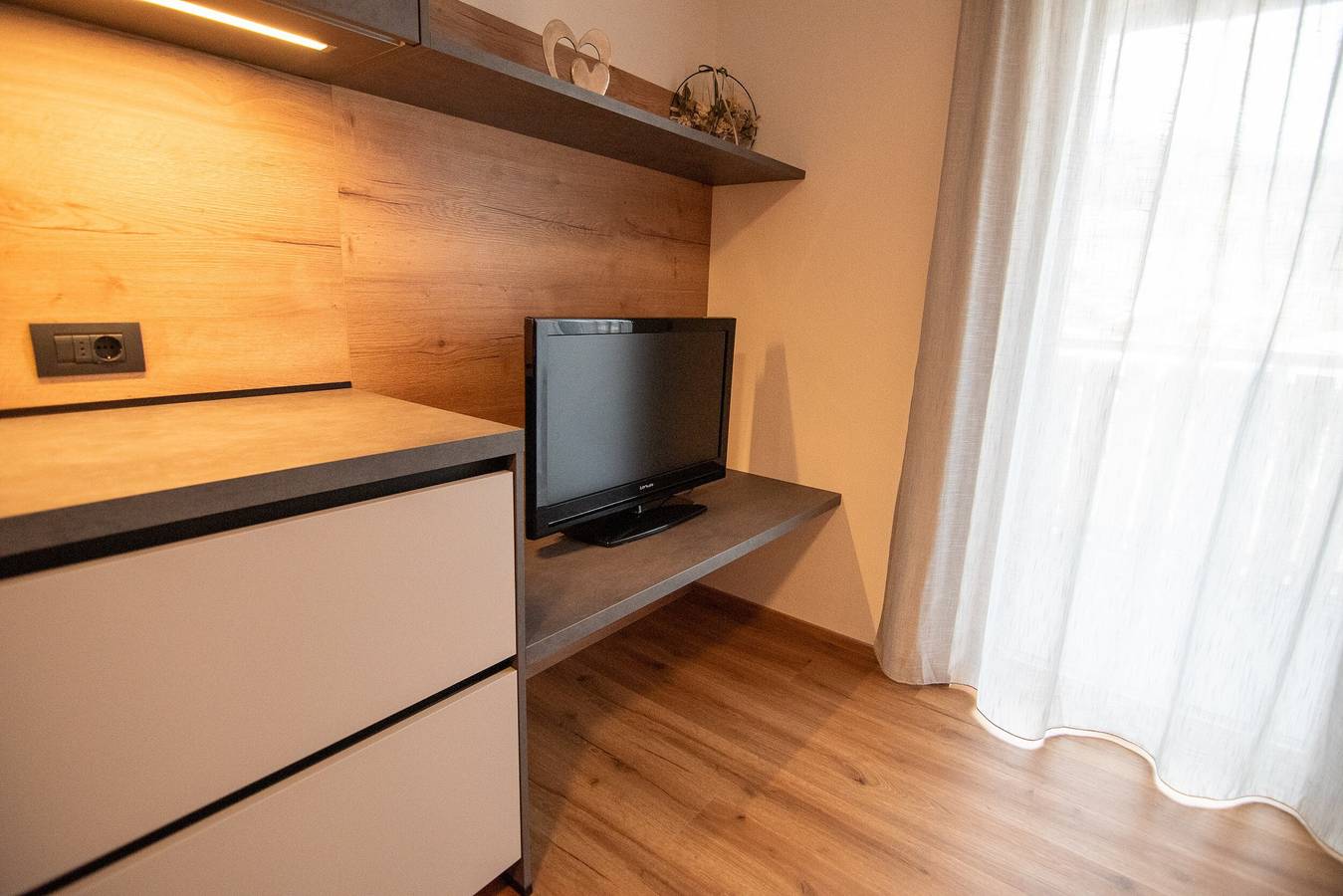 Ganze Wohnung, Kerschbama Farm Apartment Tondl mit Bergblick, Gemeinschaftsgarten und Wlan in Niederolang, Olang